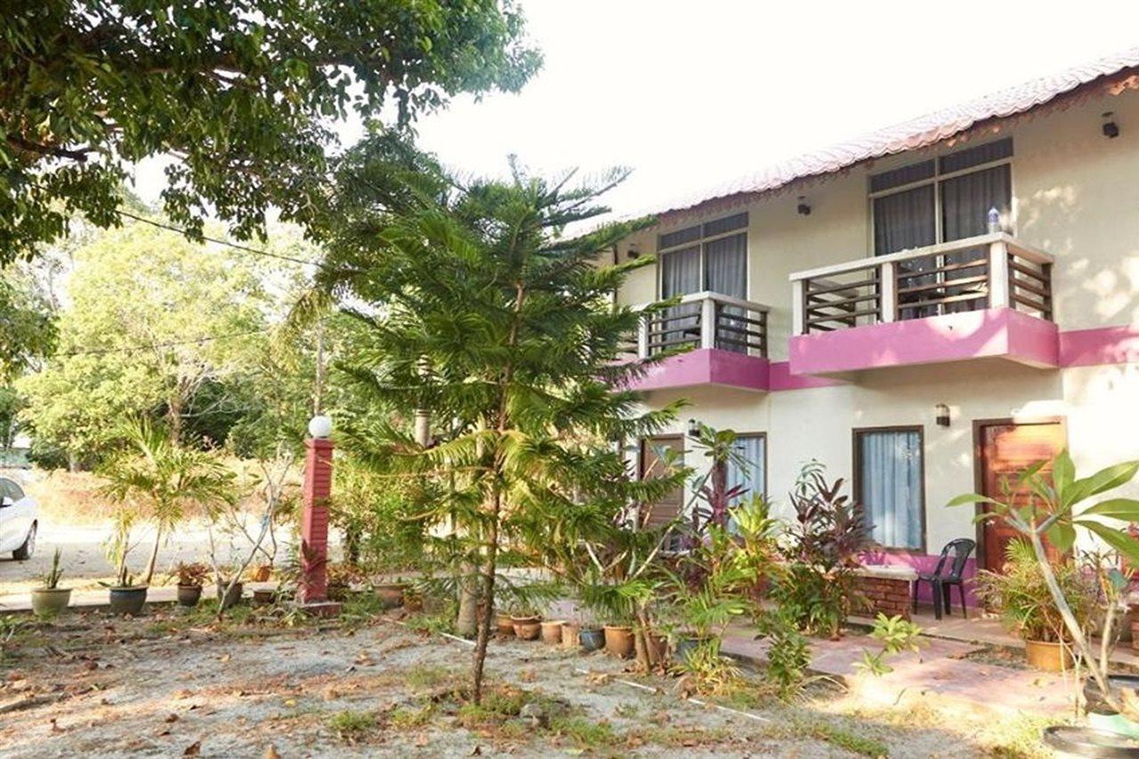 Corrie Chalet, Pantai Cenang  Exterior foto